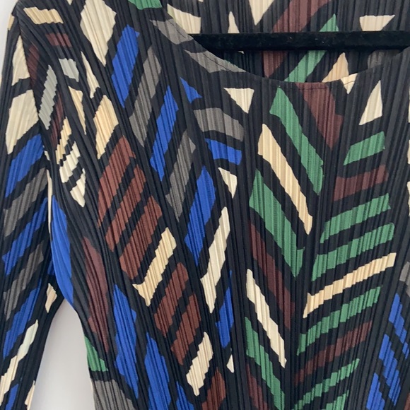 SOLD. PLEATS PLEASE Issey Miyake Top - Picture 3 of 10